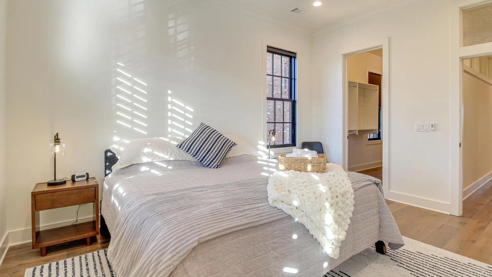 Holiday home Luxe Savannah Townhome 1 Mi To Historic District
