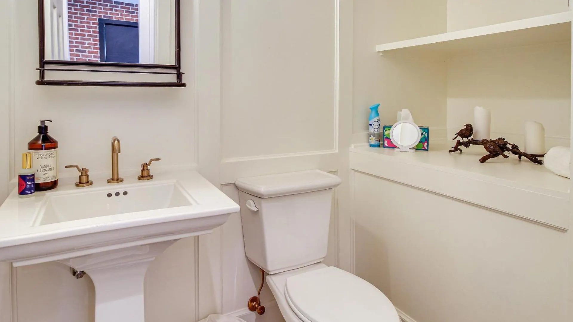 Luxe Savannah Townhome 1 Mi To Historic District