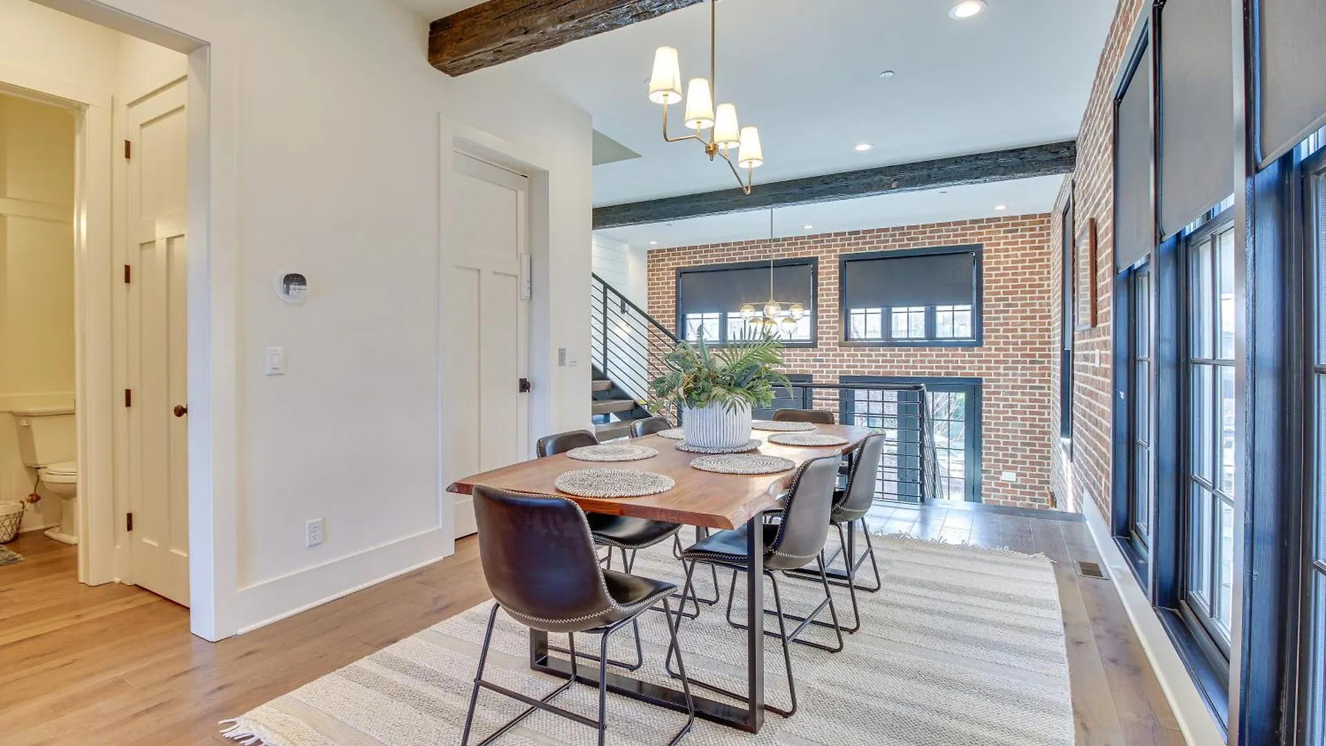 Luxe Savannah Townhome 1 Mi To Historic District США